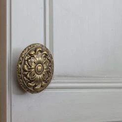 GlideRite 2 in. Dia Antique Brass Old World Ornate Oval Cabinet Knob (10-Pack) -GlideRite Sales Store gliderite cabinet knobs 5710 ab 10 44 1000